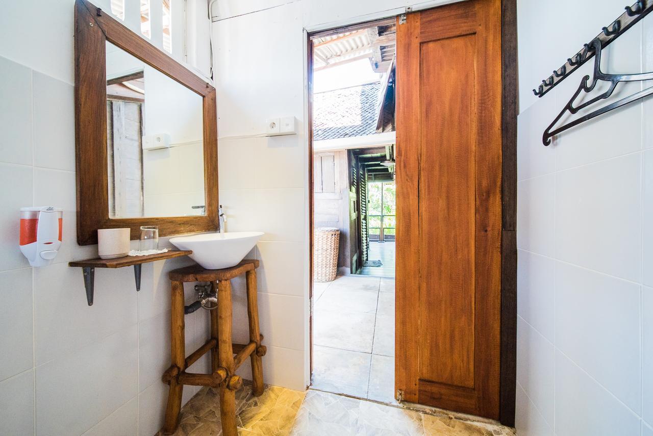 Hotel Easy Surf Dacha Canggu Exterior foto